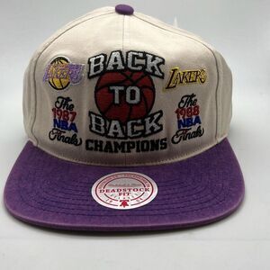 Mitchell & Ness Deadstock Championship Los Angeles Lakers Hat- NWT- Adjustable